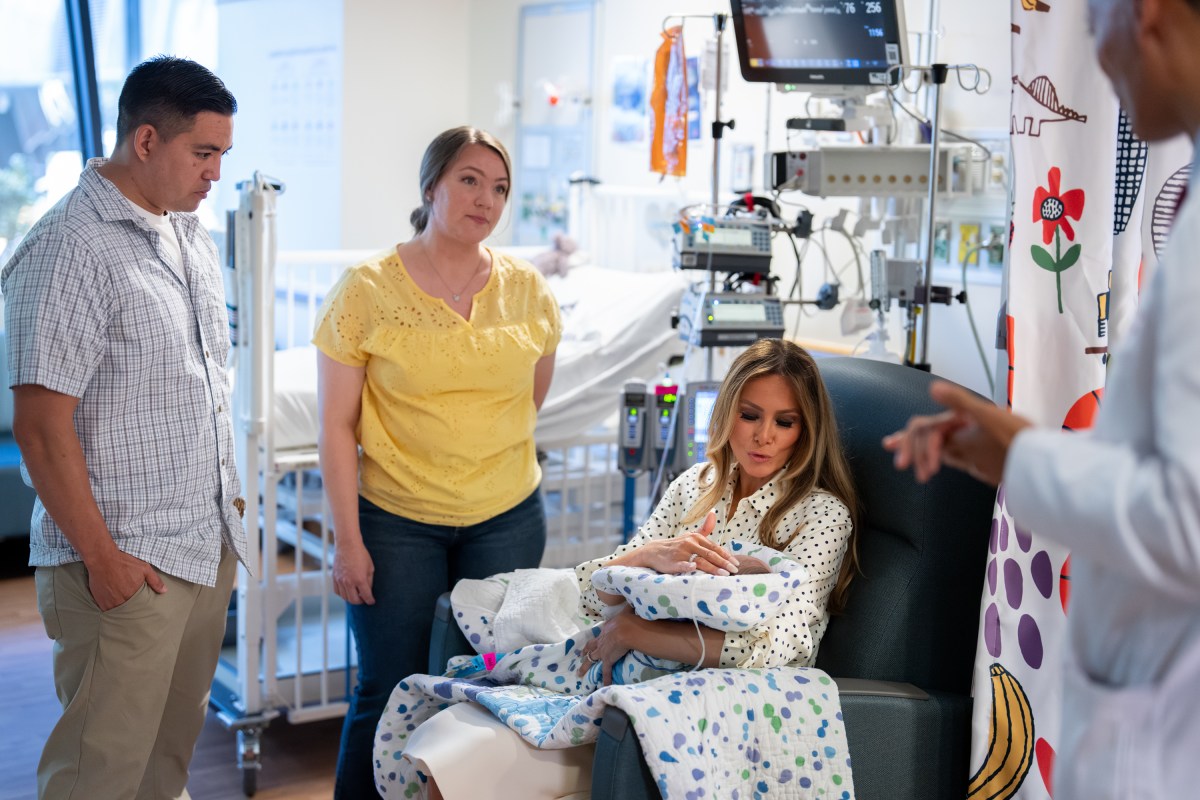 First Lady Melania Trump visits 3-month-old patient Jackson Lumibao and his family at Children’s National Hospital, Thursday, July 3, 2025, in Washington, D.C.(Official White House Photo by Andrea Hanks)