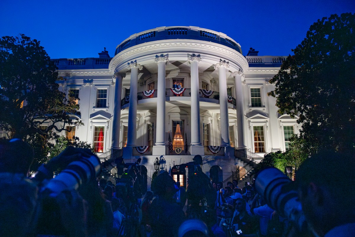 President Donald Trump and First Lady Melania Trump view a 4th of July fireworks display over the National Mall from the Blue Room Balcony, Friday, July 4, 2025. (Official White House Photo by Carlos Fyfe)
