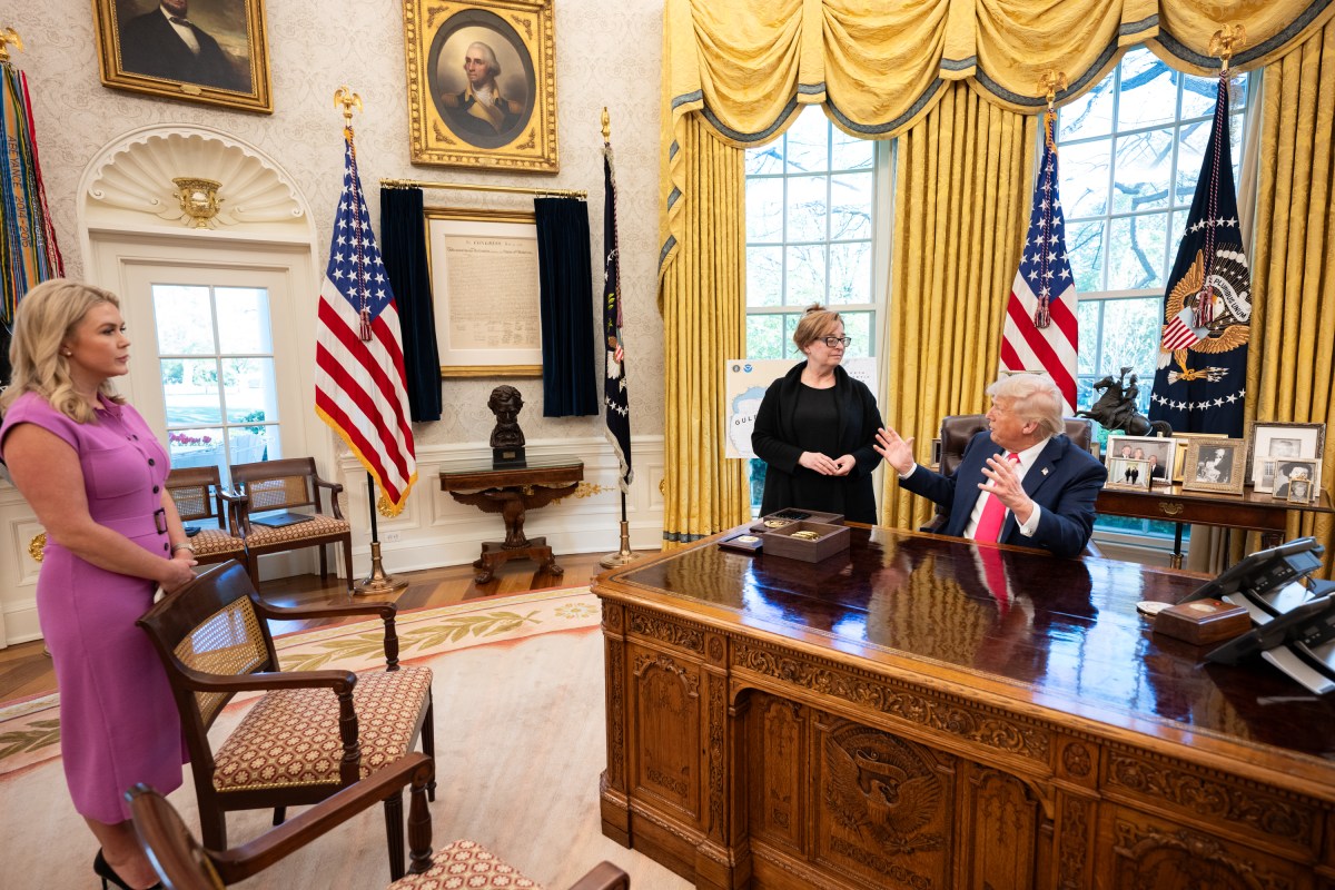 President Donald Trump meets with Patty Morin, the mother of Rachel Morin, in the Oval Office, Wednesday, April 16, 2025. (Official White House Photo by Joyce N. Boghosian)