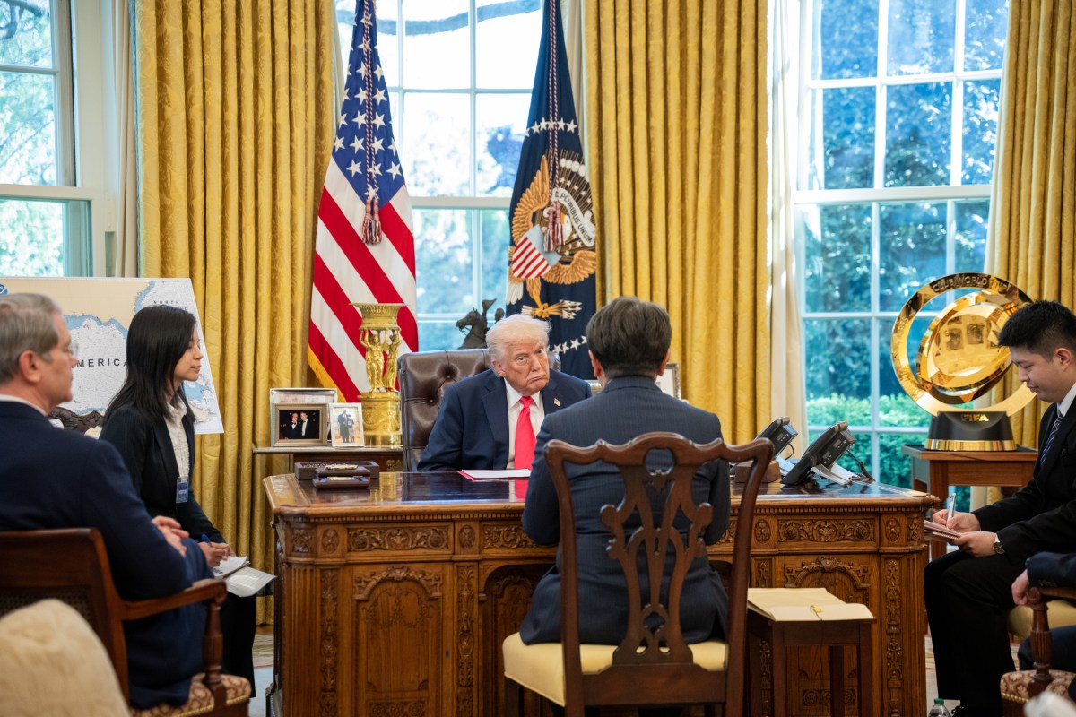 President Donald Trump meets with the Japanese Minister of State for Economic and Fiscal Policy Ryosei Akazawa and delegation in the Oval Office, Wednesday, April 16, 2025. (Official White House Photo by Molly Riley)