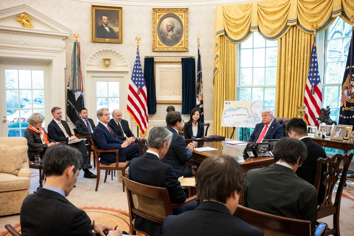 President Donald Trump meets with the Japanese Minister of State for Economic and Fiscal Policy Ryosei Akazawa and delegation in the Oval Office, Wednesday, April 16, 2025. (Official White House Photo by Molly Riley)