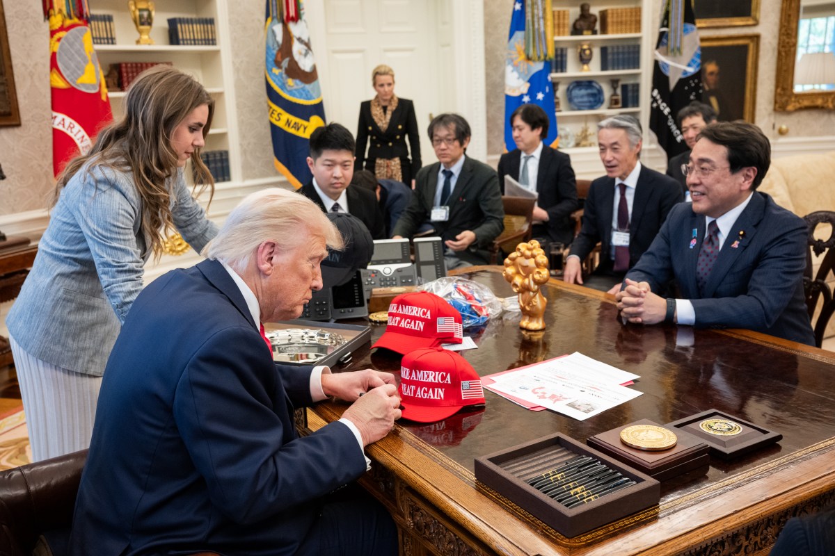 President Donald Trump meets with the Japanese Minister of State for Economic and Fiscal Policy Ryosei Akazawa and delegation in the Oval Office, Wednesday, April 16, 2025. (Official White House Photo by Molly Riley)