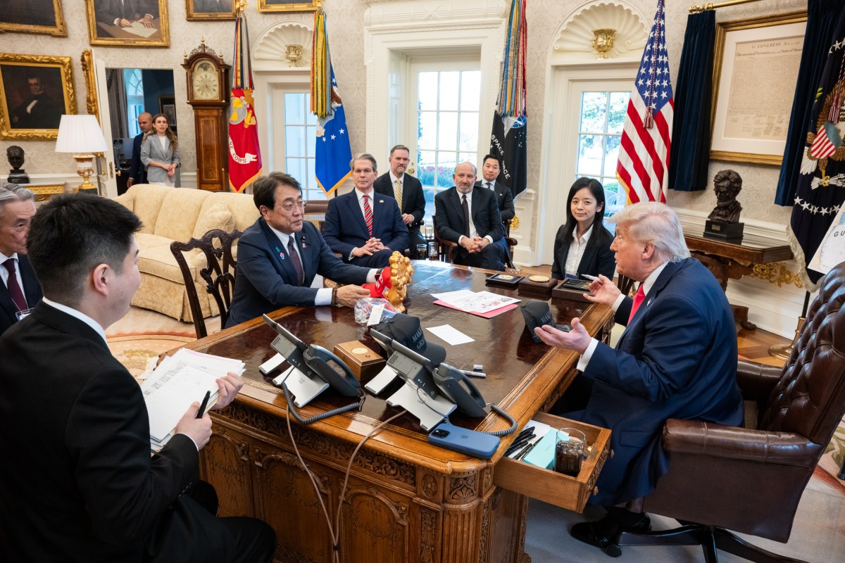 President Donald Trump meets with the Japanese Minister of State for Economic and Fiscal Policy Ryosei Akazawa and delegation in the Oval Office, Wednesday, April 16, 2025. (Official White House Photo by Molly Riley)