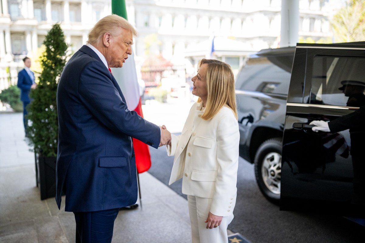 President Donald Trump greets Prime Minister Giorgia Meloni of Italy at the West Wing of the White House, Thursday, April 17, 2025. (Official White House Photo by Daniel Torok)