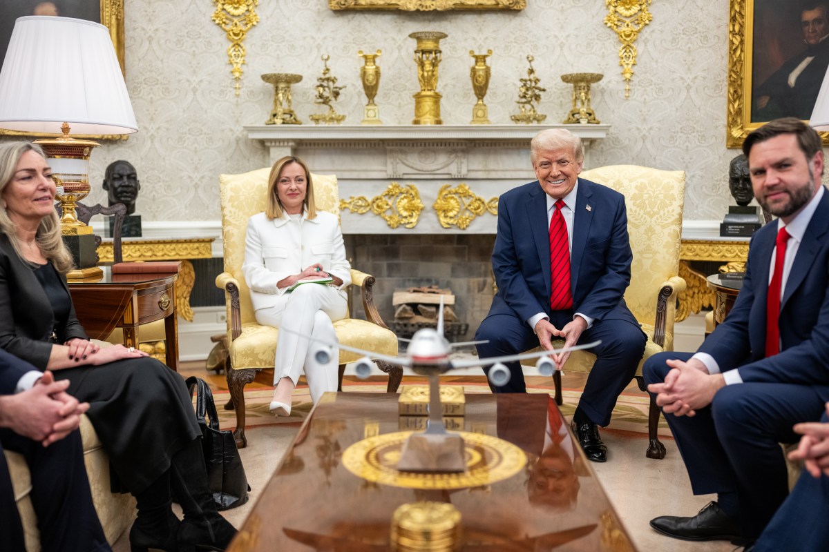President Donald Trump holds a bilateral meeting with Prime Minister Giorgia Meloni of Italy, Thursday, April 17, 2025, in the Oval Office. (Official White House Photo by Daniel Torok)