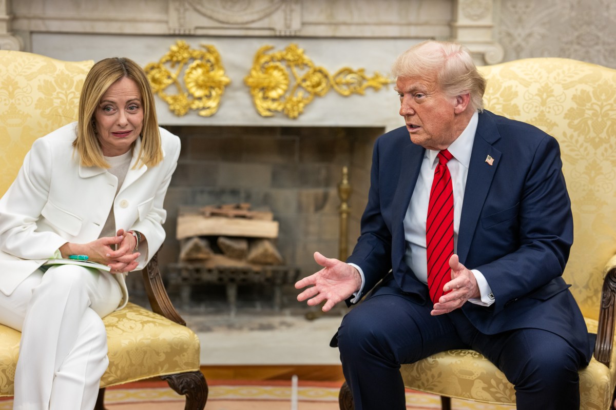 President Donald Trump holds a bilateral meeting with Prime Minister Giorgia Meloni of Italy, Thursday, April 17, 2025, in the Oval Office. (Official White House Photo by Daniel Torok)