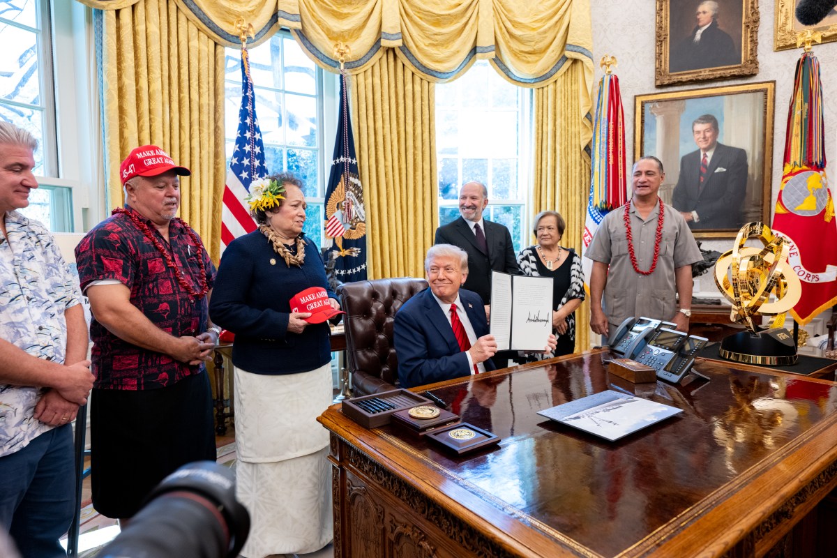 President Donald Trump signs Executive Orders, Thursday, April 17, 2025, in the Oval Office. (Official White House Photo by Molly Riley)