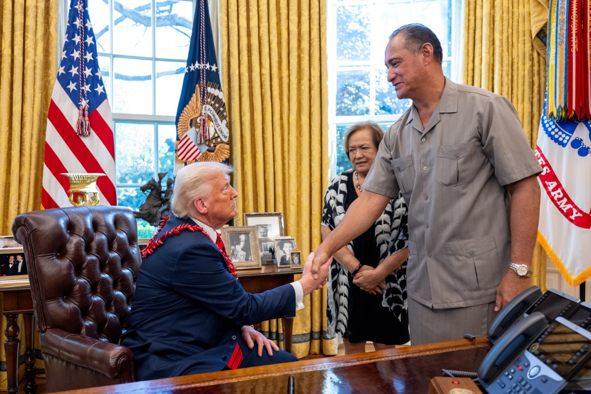 President Donald Trump signs Executive Orders, Thursday, April 17, 2025, in the Oval Office. (Official White House Photo by Molly Riley)