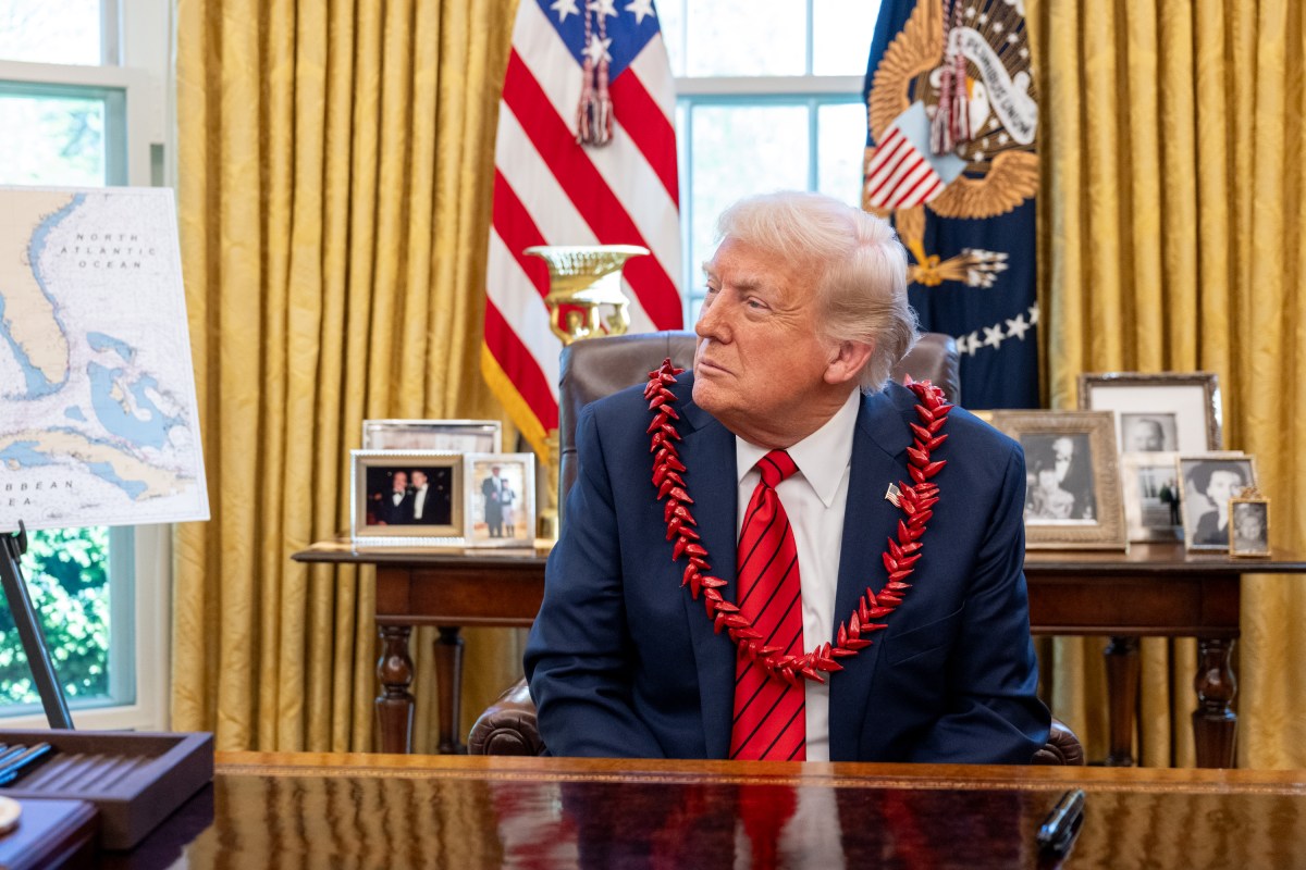 President Donald Trump signs Executive Orders, Thursday, April 17, 2025, in the Oval Office. (Official White House Photo by Molly Riley)