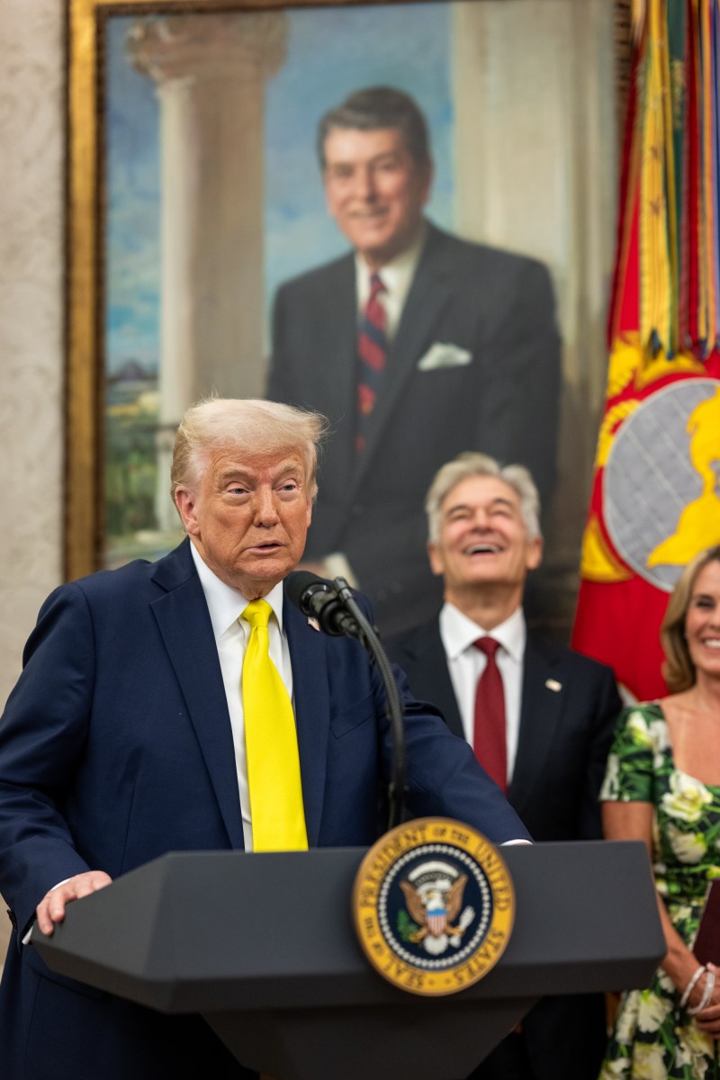 President Donald Trump participates in the swearing-in ceremony for Administrator of the Centers for Medicare and Medicaid Services Mehmet Oz, Friday, April 18, 2025, in the Oval Office. (Official White House Photo by Molly Riley)