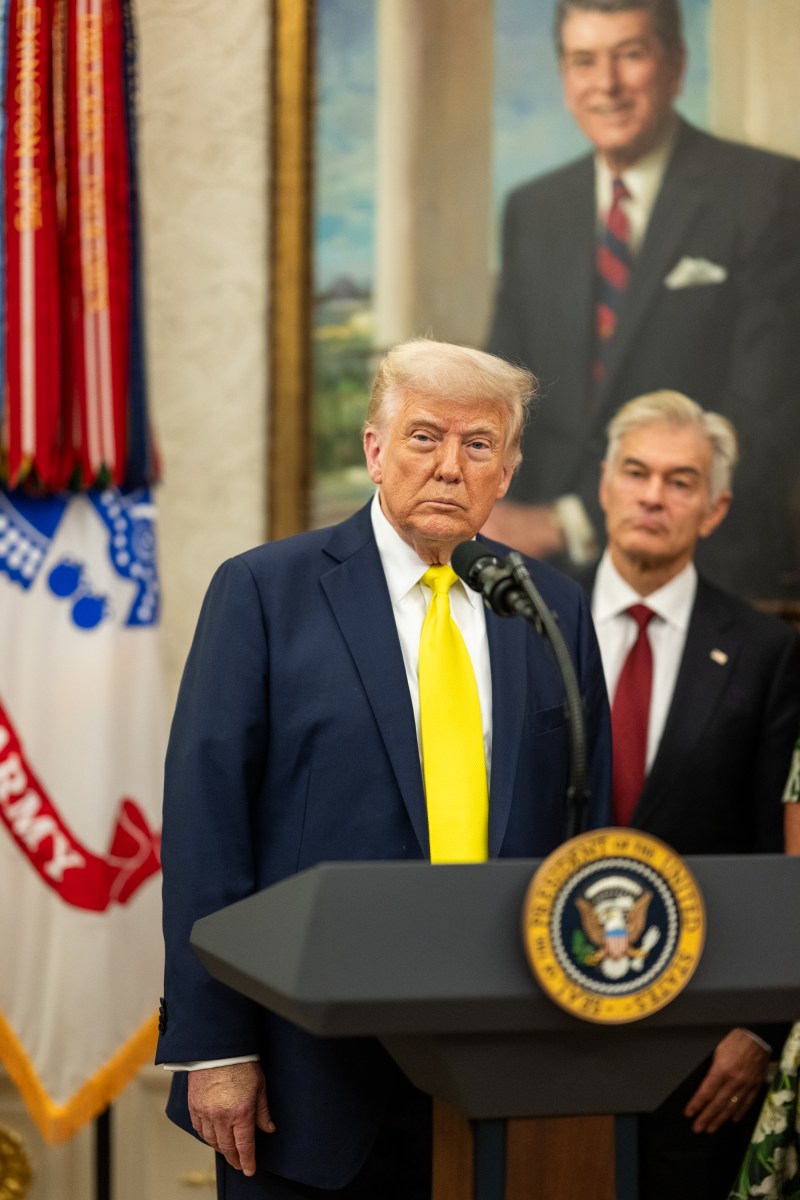 President Donald Trump participates in the swearing-in ceremony for Administrator of the Centers for Medicare and Medicaid Services Mehmet Oz, Friday, April 18, 2025, in the Oval Office. (Official White House Photo by Molly Riley)