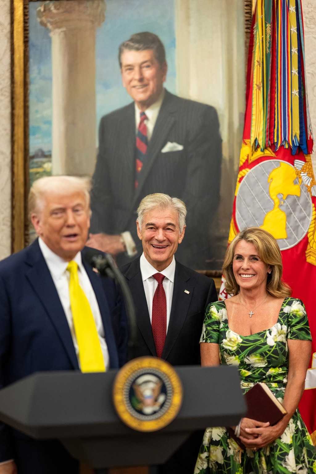President Donald Trump participates in the swearing-in ceremony for Administrator of the Centers for Medicare and Medicaid Services Mehmet Oz, Friday, April 18, 2025, in the Oval Office. (Official White House Photo by Molly Riley)