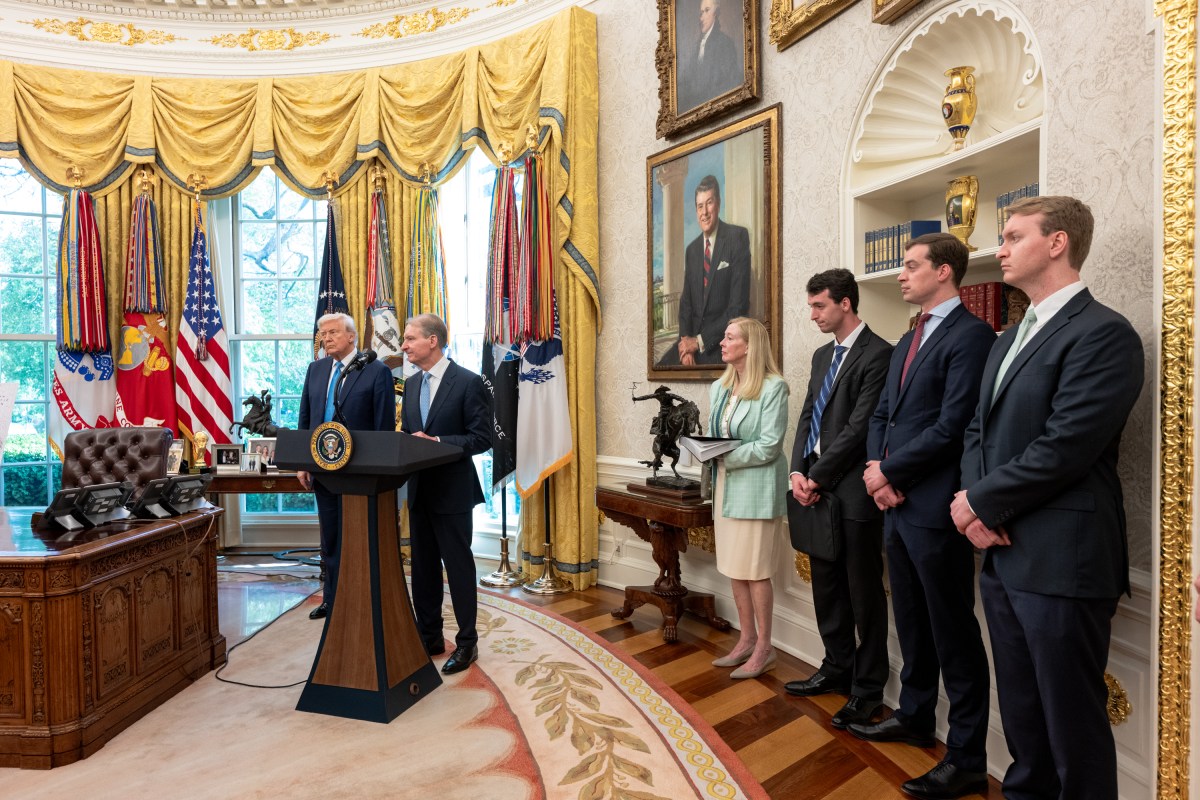 President Donald Trump participates in the swearing-in ceremony of Security and Exchange Commission Chair Paul Atkins, Tuesday, April 22, 2025, in the Oval Office. (Official White House Photo by Molly Riley)