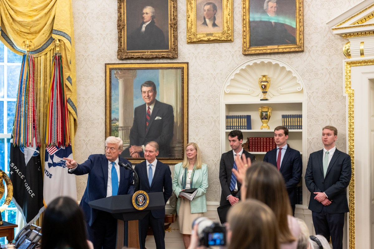 President Donald Trump participates in the swearing-in ceremony of Security and Exchange Commission Chair Paul Atkins, Tuesday, April 22, 2025, in the Oval Office. (Official White House Photo by Molly Riley)