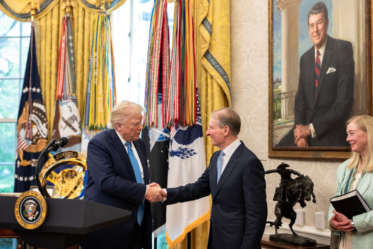 President Donald Trump participates in the swearing-in ceremony of Security and Exchange Commission Chair Paul Atkins, Tuesday, April 22, 2025, in the Oval Office. (Official White House Photo by Molly Riley)