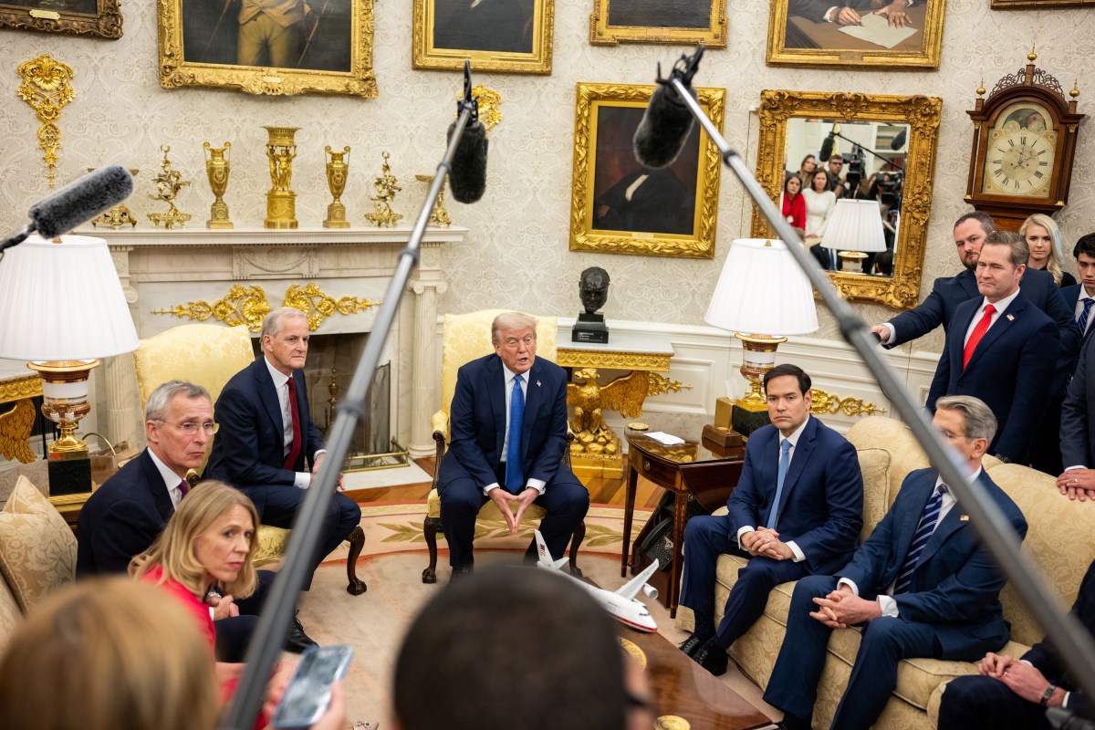 President Donald Trump hosts a bilateral meeting with Prime Minister Gahr Store of Norway, Thursday, April 24, 2025, in the Oval Office. (Official White House Photo by Daniel Torok)