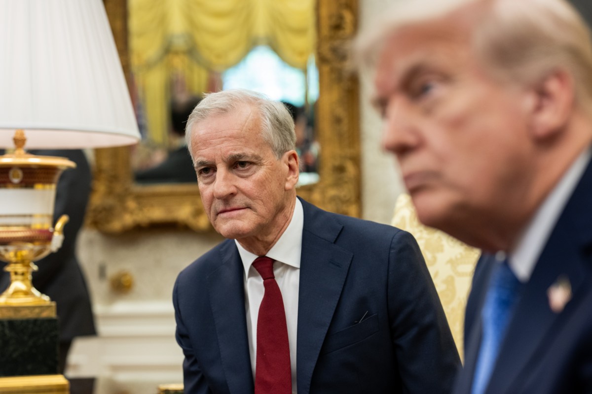 President Donald Trump hosts a bilateral meeting with Prime Minister Gahr Store of Norway, Thursday, April 24, 2025, in the Oval Office. (Official White House Photo by Daniel Torok)