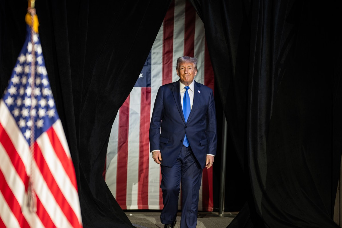 President Donald Trump delivers the Commencement address at the graduation ceremony for the University of Alabama, Thursday, May 1, 2025, at Coleman Coliseum in Tuscaloosa, Alabama. (Official White House Photo by Daniel Torok)
