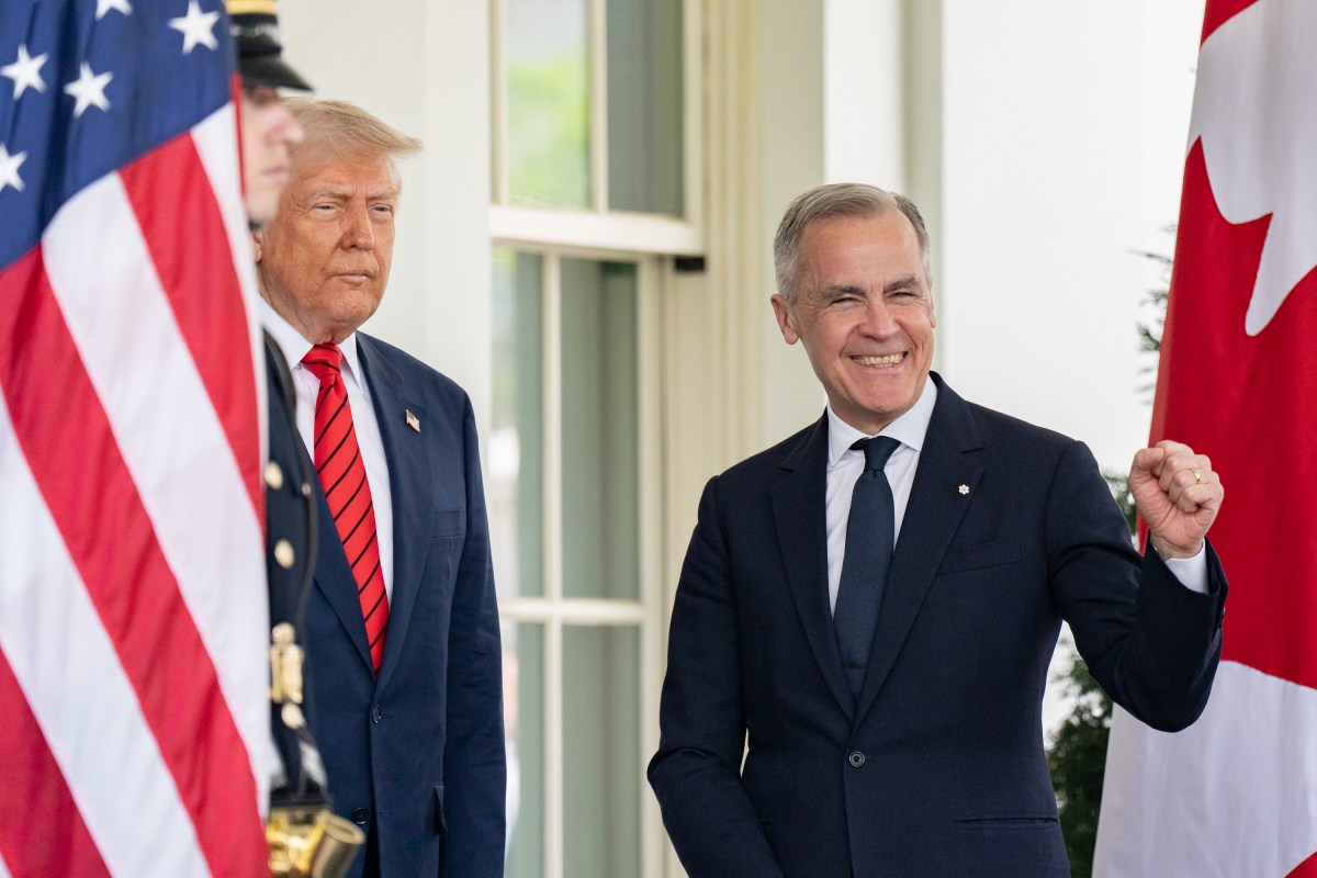 President Donald Trump greets Prime Minister of Canada Mark Carney, Tuesday, May 6, 2025, at the West Wing entrance of the White House. (Official White House Photo by Gabriel B Kotico)