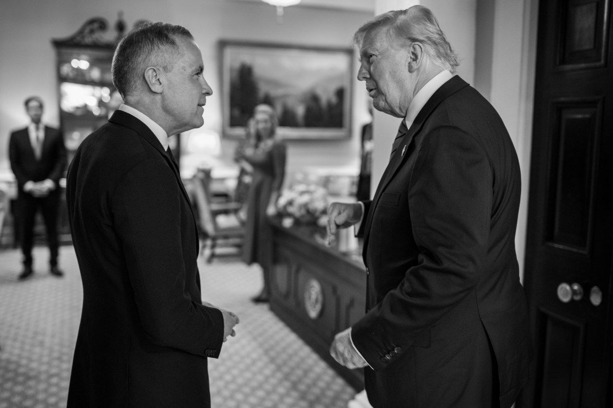 President Donald Trump greets Prime Minister of Canada Mark Carney, Tuesday, May 6, 2025, at the West Wing entrance of the White House. (Official White House Photo by Daniel Torok)