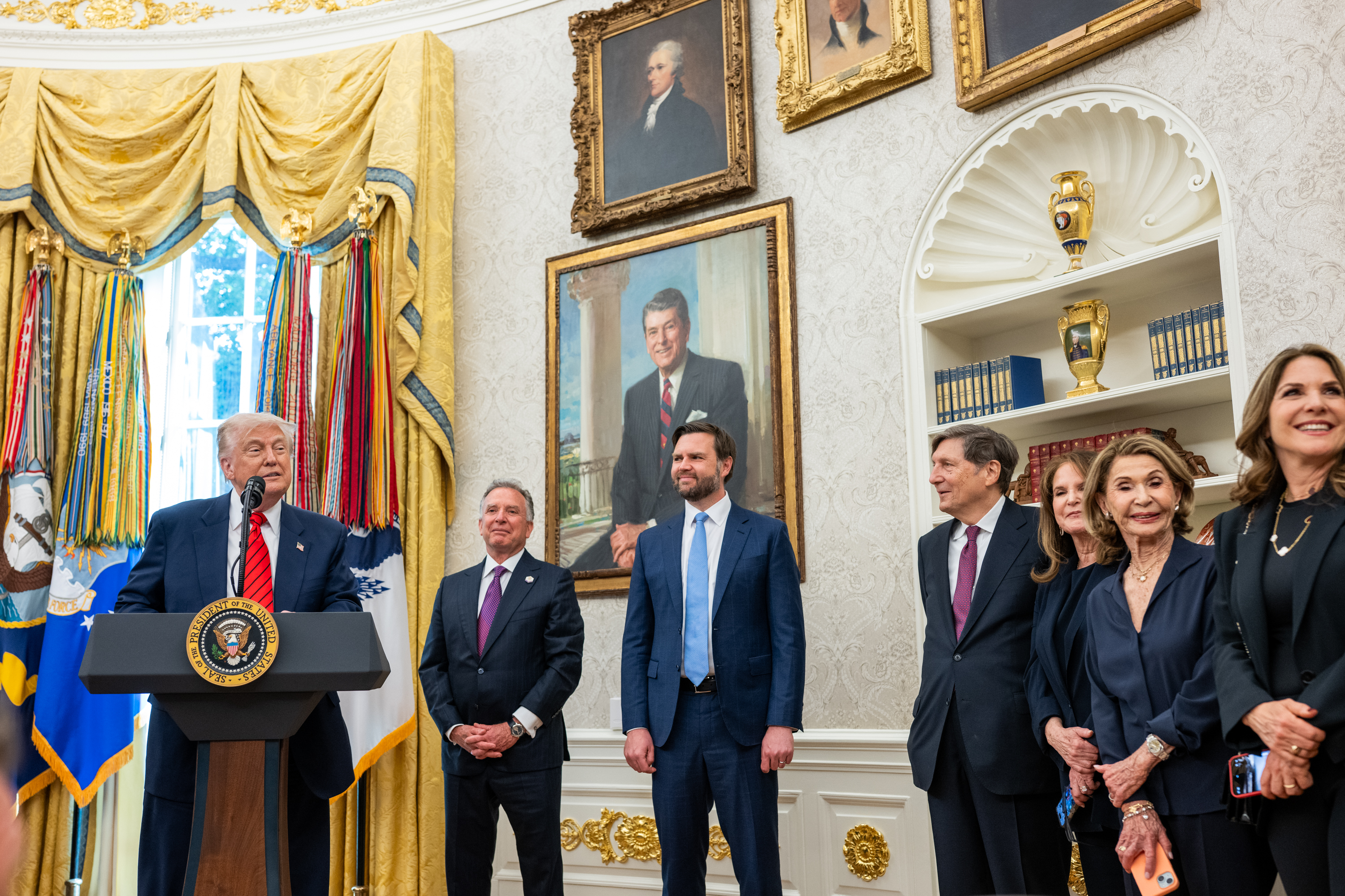 President Trump participates in the swearing-in ceremony for Senior ...