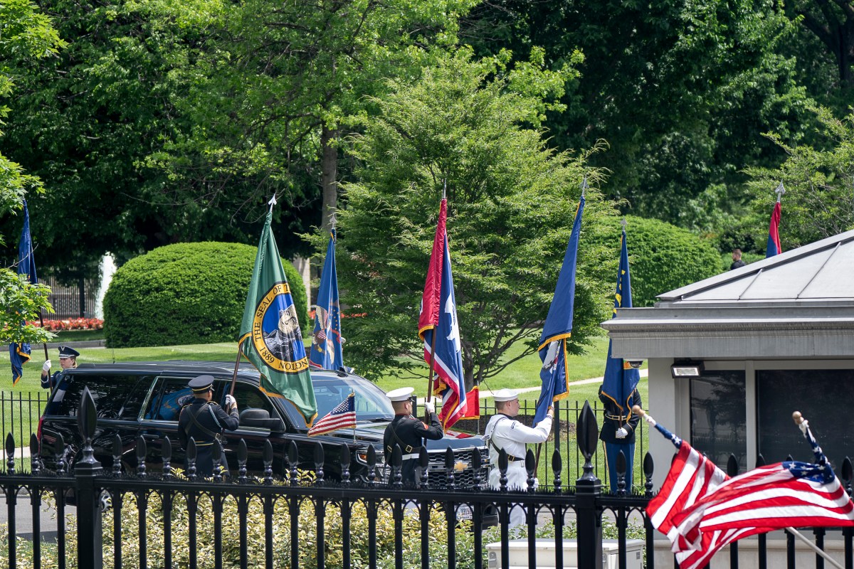 President Donald Trump greets Prime Minister of Canada Mark Carney, Tuesday, May 6, 2025, at the West Wing entrance of the White House. (Official White House Photo by Juliana Luz)