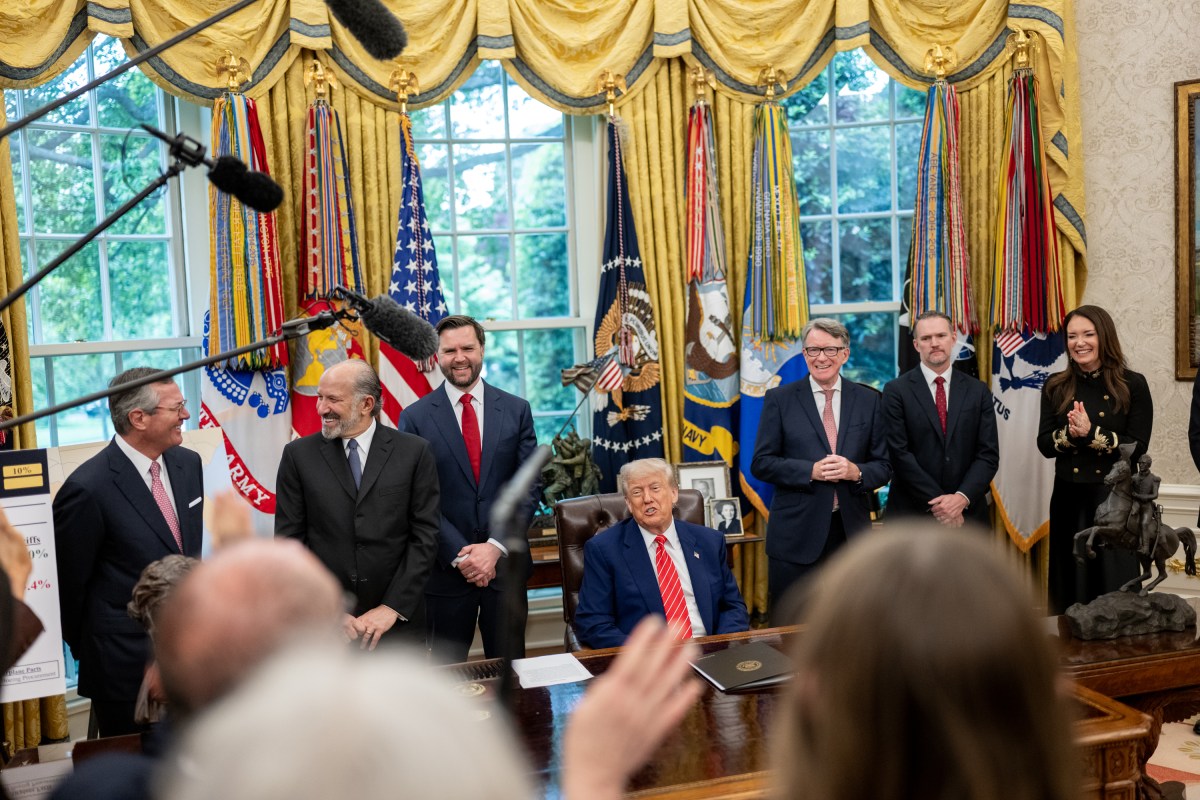 President Donald Trump is joined by Secretary of Commerce Howard Lutnick, Vice President JD Vance, British Ambassador Peter Mandelson, U.S. Trade Representative Jamieson Greer, and Secretary of Agriculture Brooke Rollins, while announcing a trade agreement with the U.K., Thursday, May 8, 2025, in the Oval Office. (Official White House Photo by Molly Riley)