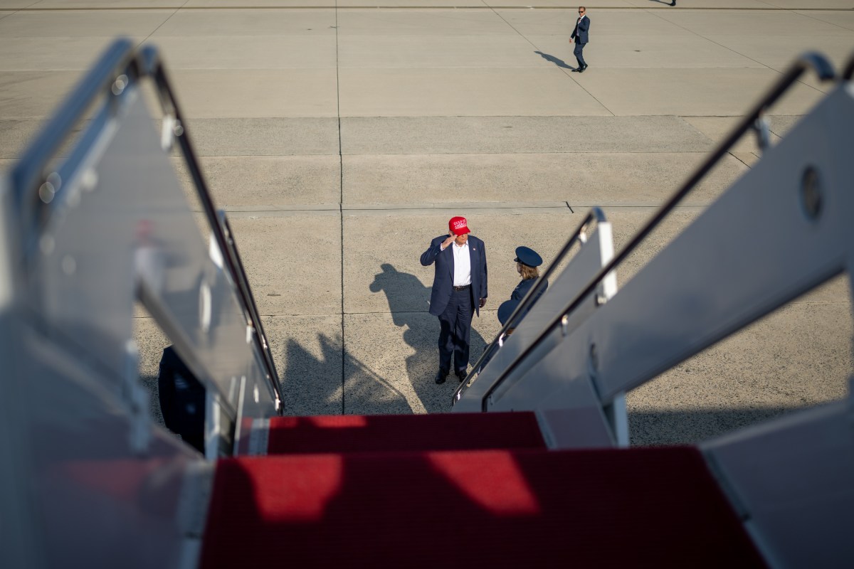 President Donald Trump disembarks Marine One at Joint Base Andrews, Maryland on Tuesday, July 1, 2025, and boards Air Force One en route to Dade-Collier Training and Transition Airport in Ochopee, Florida. (Official White House Photo by Daniel Torok)