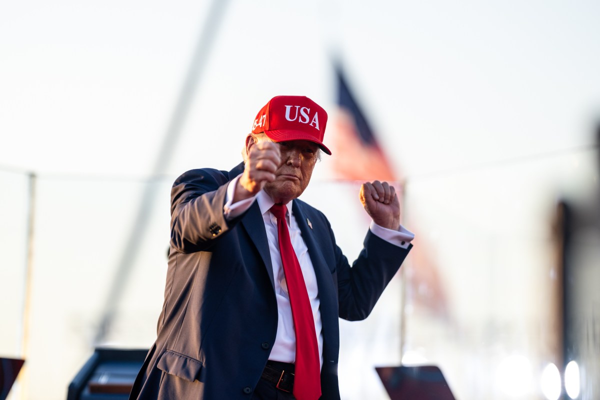 President Donald Trump thanks the crowd after remarks at the Salute to America Celebration, Thursday, July 3, 2025, at the Iowa State Fairgrounds in Des Moines, Iowa. (Official White House Photo by Daniel Torok)