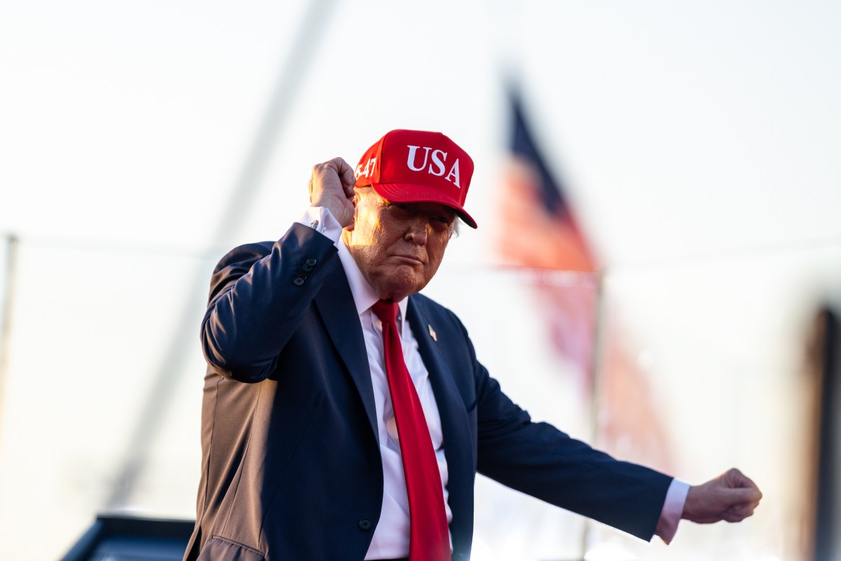President Donald Trump thanks the crowd after remarks at the Salute to America Celebration, Thursday, July 3, 2025, at the Iowa State Fairgrounds in Des Moines, Iowa. (Official White House Photo by Daniel Torok)