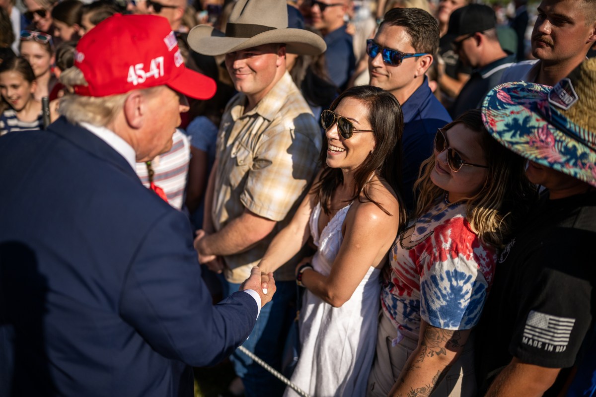 President Donald Trump and First Lady Melania Trump greet guests attending 4th of July celebrations on the South Lawn, Friday, July 4, 2025. (Official White House Photo by Daniel Torok)