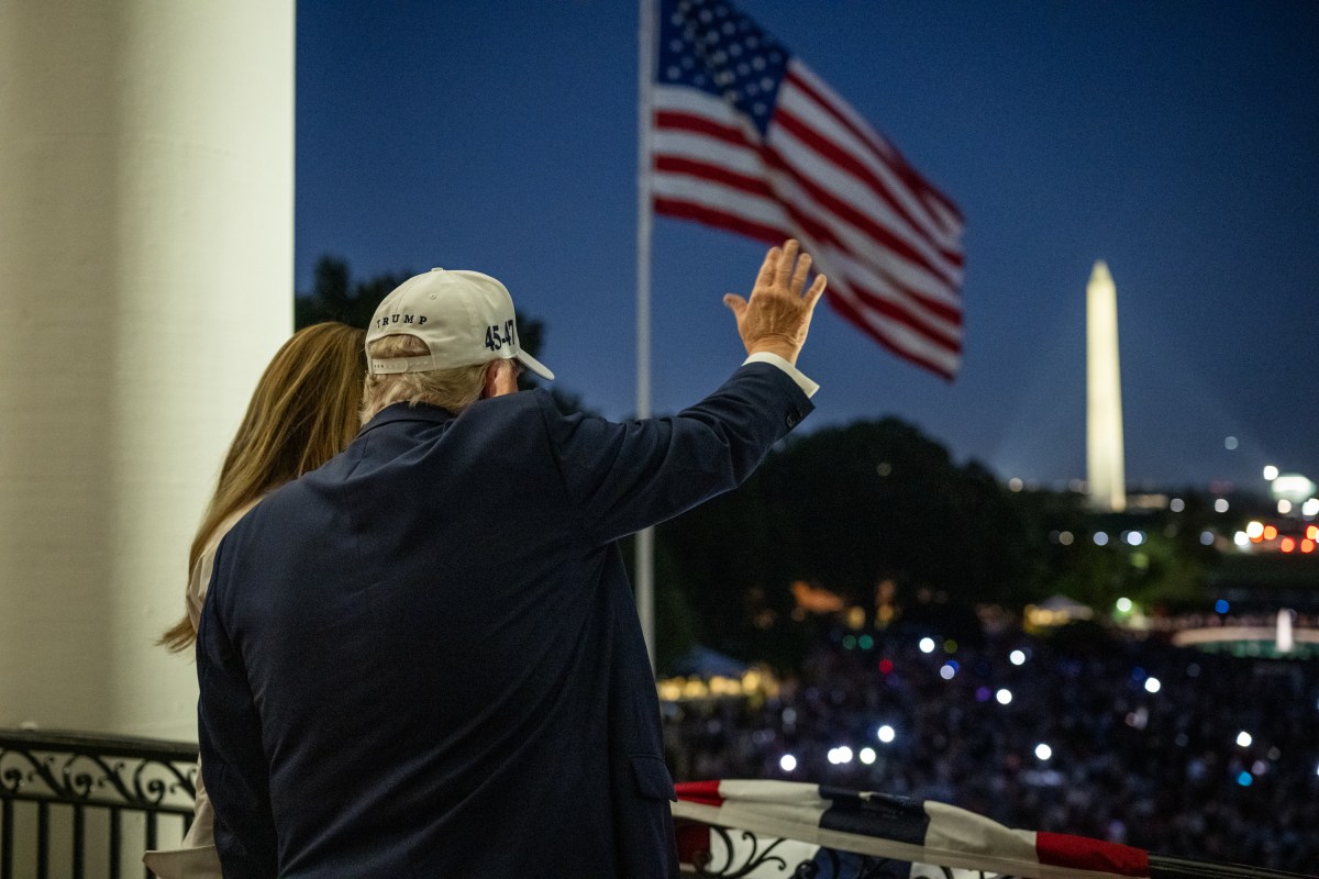 President Donald Trump and First Lady Melanie Trump view a 4th of July fireworks display over the National Mall from the Blue Room Balcony, Friday, July 4, 2025. (Official White House Photo by Daniel Torok)