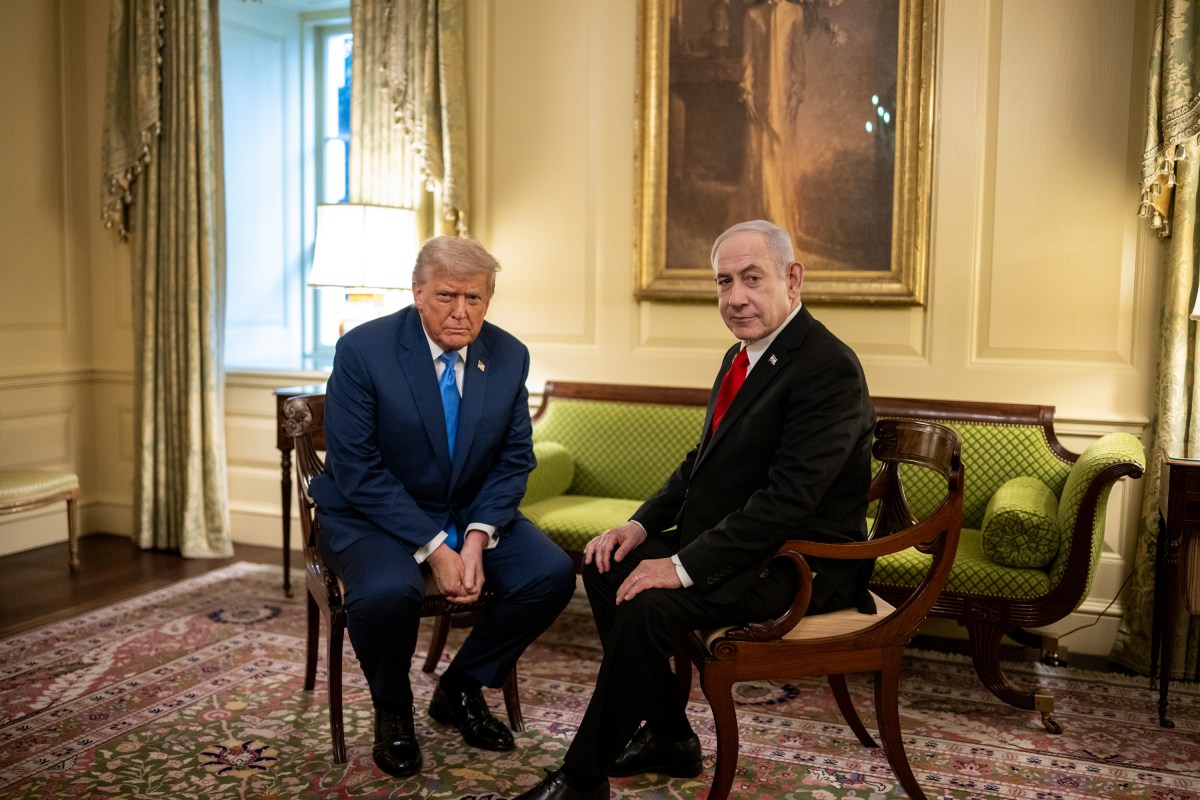 President Donald Trump and Israeli Prime Minister Benjamin Netanyahu speak privately in the Vermeil Room before a dinner, Monday, July 7, 2025, at the White House. (Official White House Photo by Daniel Torok)