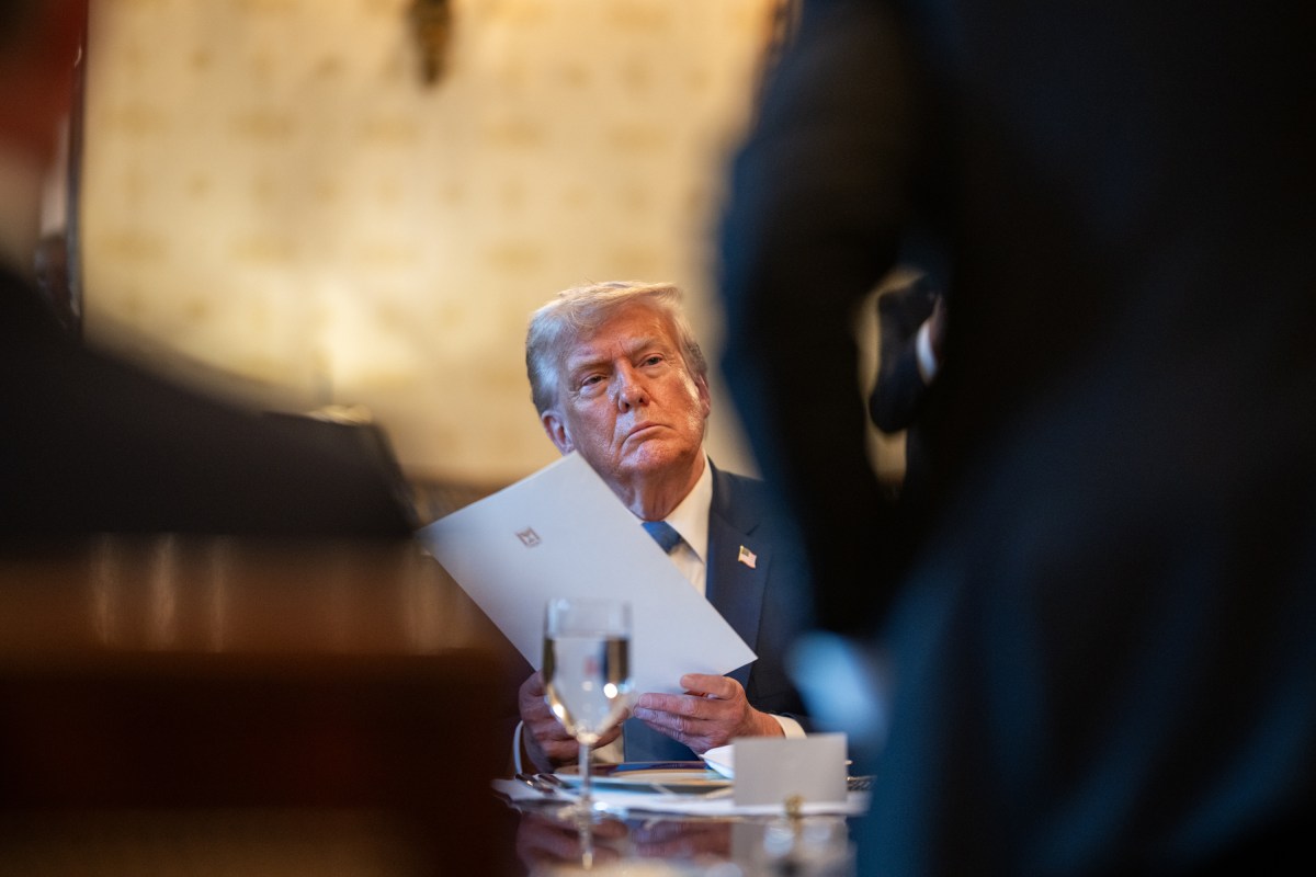 President Donald Trump hosts a bilateral dinner for Israeli Prime Minister Benjamin Netanyahu, Monday, July 7, 2025, in the Blue Room. (Official White House Photo by Daniel Torok)
