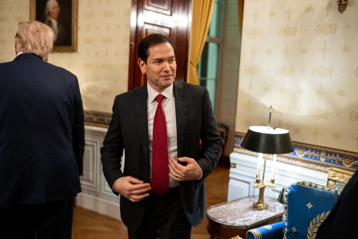 Secretary of State Marco Rubio leaves President Donald Trump’s bilateral dinner for Israeli Prime Minister Benjamin Netanyahu in the Blue Room, Monday, July 7, 2025. (Official White House Photo by Daniel Torok)
