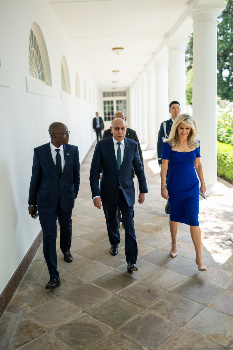 Chief of Protocol Monica Crowley escorts President Mohamed Ould Cheikh El Ghazouani of Mauritania to the Roosevelt Room in the White House, Wednesday, July 9, 2025, before attending a multilateral luncheon with President Donald Trump and other African leaders. (Official White House Photo by Molly Riley)
