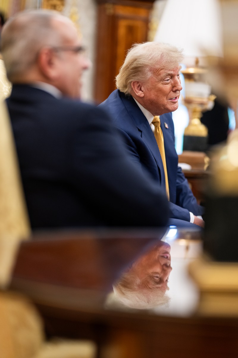 President Donald Trump hosts a bilateral meeting with Prince Salman bin Hamad Al Khalifa, Prime Minister of Bahrain, Wednesday, July 16, 2025, in the Oval Office. (Official White House Photo by Daniel Torok)