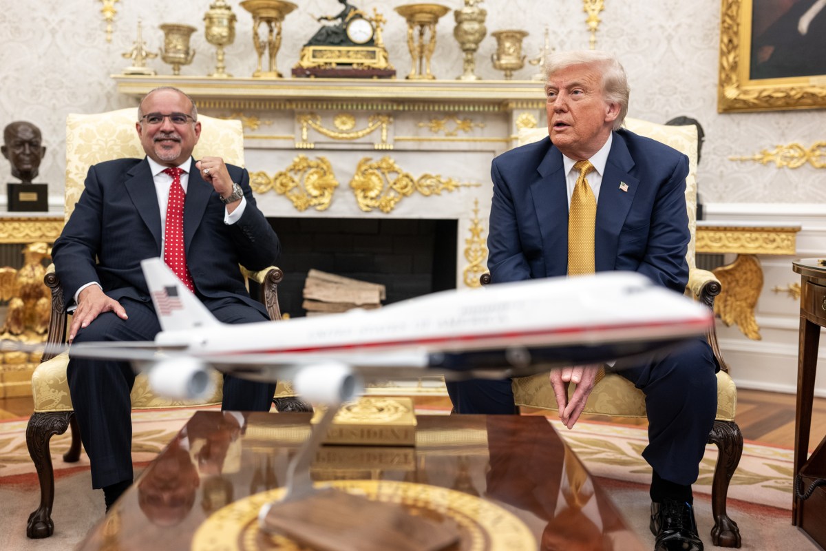 President Donald Trump hosts a bilateral meeting with Prince Salman bin Hamad Al Khalifa, Prime Minister of Bahrain, Wednesday, July 16, 2025, in the Oval Office. (Official White House Photo by Daniel Torok)