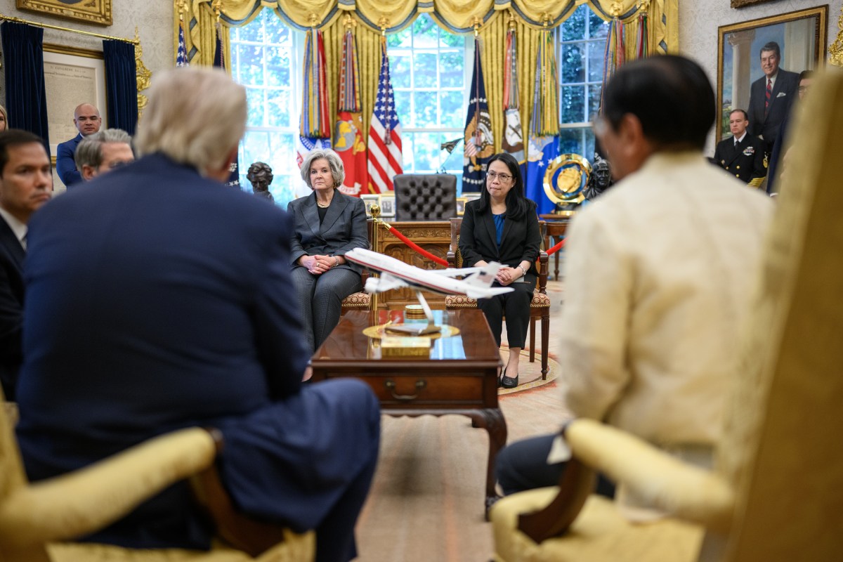 President Donald Trump and President Ferdinand Marcos Jr. of the Philippines participate in a bilateral meeting, Tuesday, July 22, 2025, in the Oval Office. (Official White House Photo by Daniel Torok)