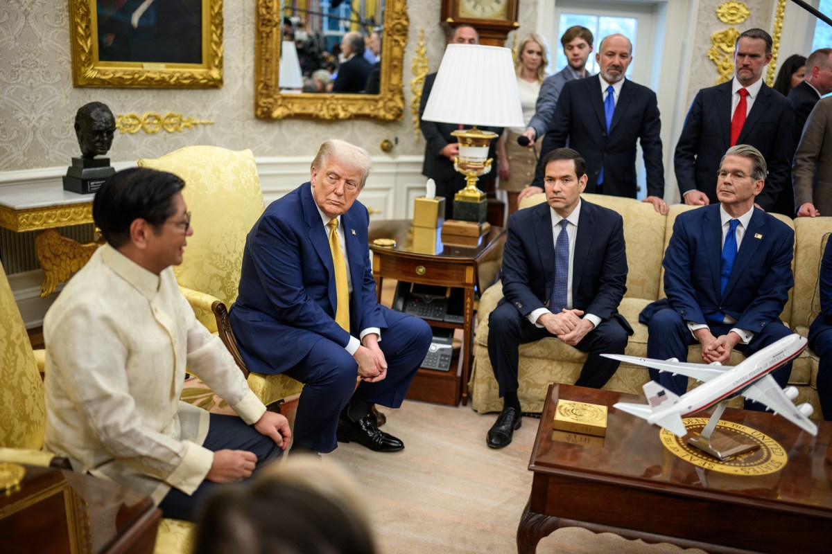 President Donald Trump and President Ferdinand Marcos Jr. of the Philippines participate in a bilateral meeting, Tuesday, July 22, 2025, in the Oval Office. (Official White House Photo by Daniel Torok)