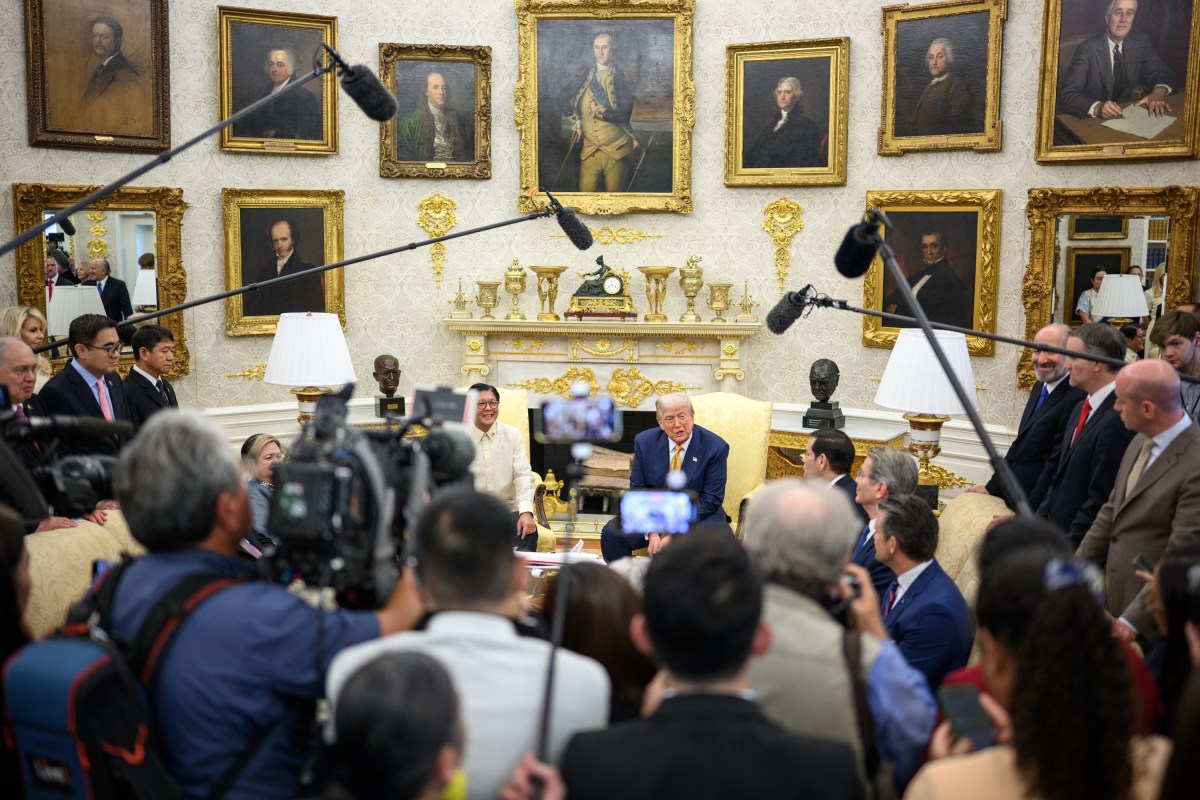 President Donald Trump and President Ferdinand Marcos Jr. of the Philippines participate in a bilateral meeting, Tuesday, July 22, 2025, in the Oval Office. (Official White House Photo by Daniel Torok)