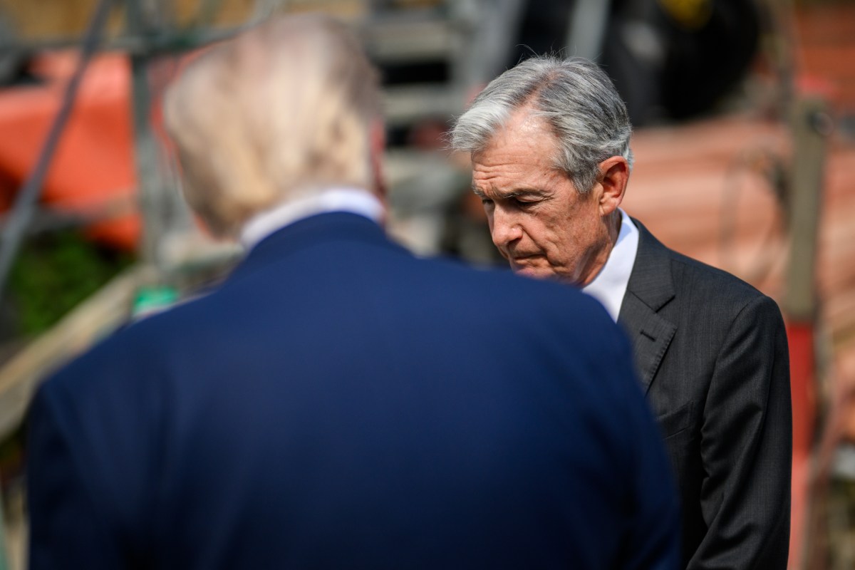 President Donald Trump speaks to Fed Chair Jerome Powell during a tour of the Federal Reserve in Washington, D.C., Thursday, July 24, 2025. (Official White House Photo by Daniel Torok)