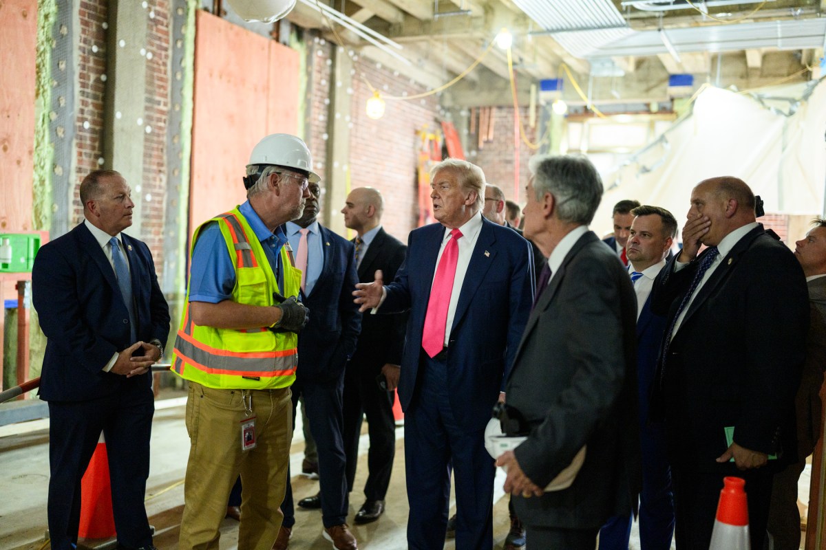 President Donald Trump tours the Federal Reserve alongside Fed Chair Jerome Powell and Sen. Tim Scott (R-SC), Thursday, July 24, 2025. (Official White House Photo by Daniel Torok)