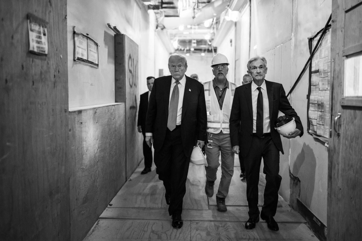 President Donald Trump tours the Federal Reserve alongside Fed Chair Jerome Powell and Sen. Tim Scott (R-SC), Thursday, July 24, 2025. (Official White House Photo by Daniel Torok)