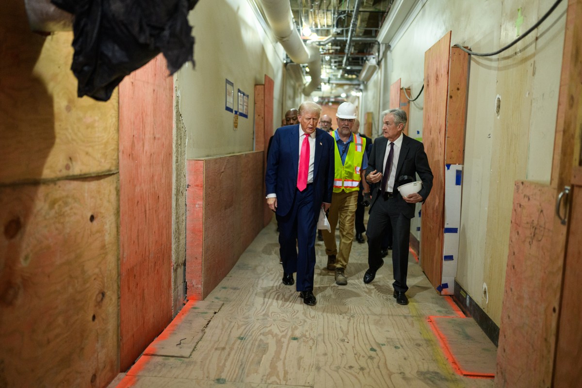 President Donald Trump tours the Federal Reserve alongside Fed Chair Jerome Powell and Sen. Tim Scott (R-SC), Thursday, July 24, 2025. (Official White House Photo by Daniel Torok)