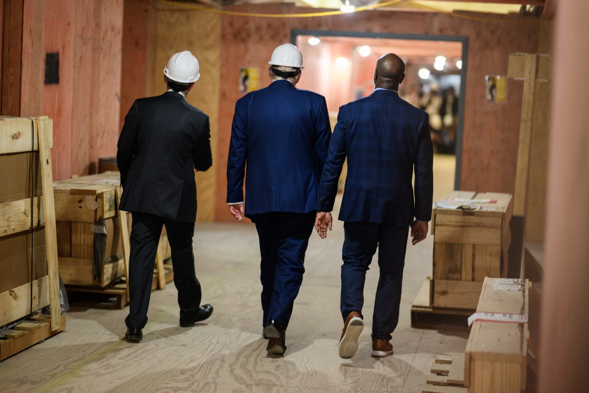 President Donald Trump tours the Federal Reserve alongside Fed Chair Jerome Powell and Sen. Tim Scott (R-SC), Thursday, July 24, 2025. (Official White House Photo by Daniel Torok)