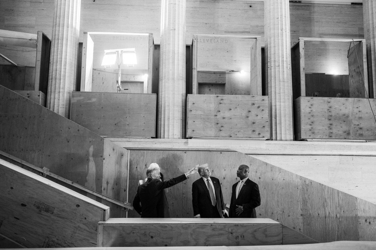 President Donald Trump tours the Federal Reserve alongside Fed Chair Jerome Powell and Sen. Tim Scott (R-SC), Thursday, July 24, 2025. (Official White House Photo by Daniel Torok)