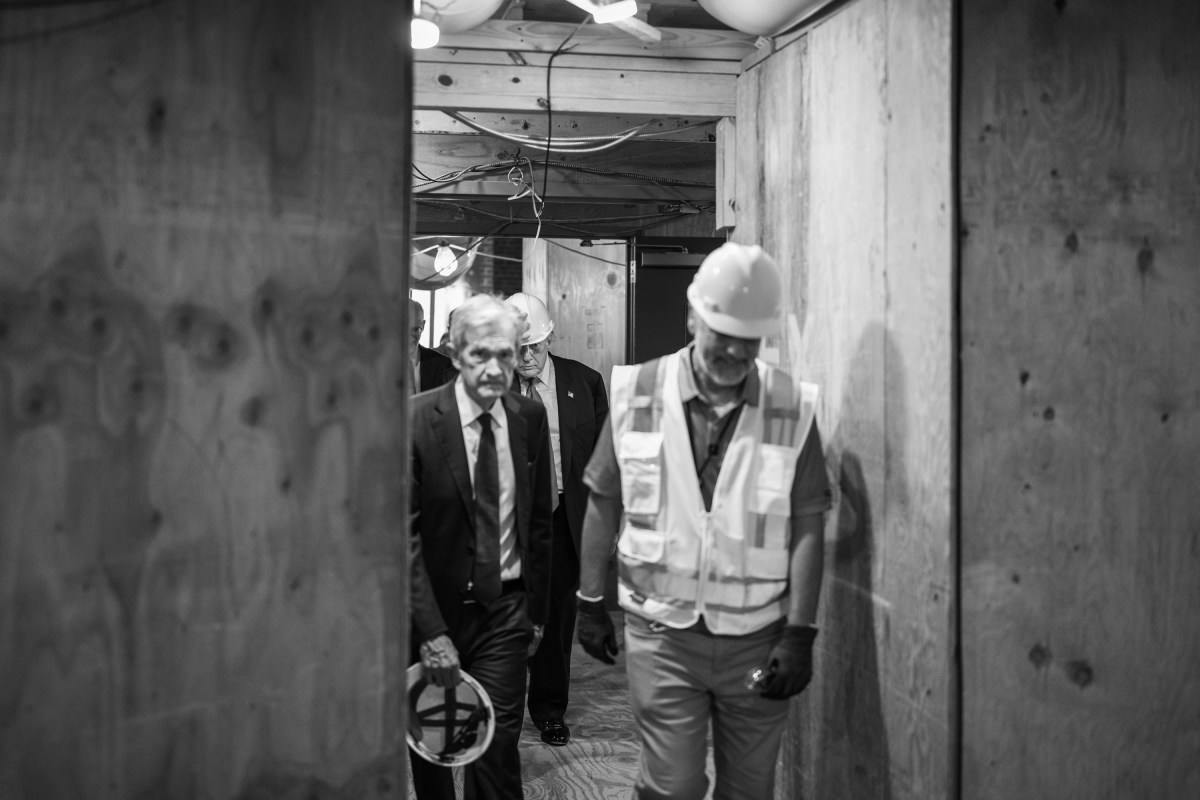 President Donald Trump tours the Federal Reserve alongside Fed Chair Jerome Powell and Sen. Tim Scott (R-SC), Thursday, July 24, 2025. (Official White House Photo by Daniel Torok)