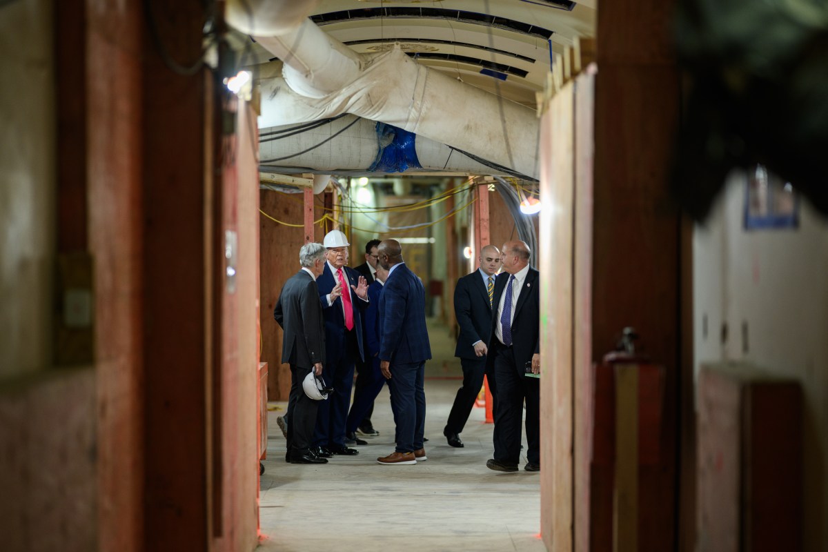 President Donald Trump tours the Federal Reserve alongside Fed Chair Jerome Powell and Sen. Tim Scott (R-SC), Thursday, July 24, 2025. (Official White House Photo by Daniel Torok)
