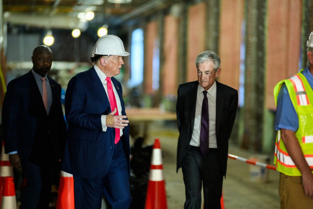 President Donald Trump tours the Federal Reserve alongside Fed Chair Jerome Powell and Sen. Tim Scott (R-SC), Thursday, July 24, 2025. (Official White House Photo by Daniel Torok)